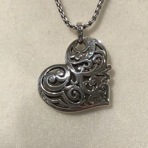 BRIGHTON COLLECTIBLES❤️HEART NECKLACE❤️